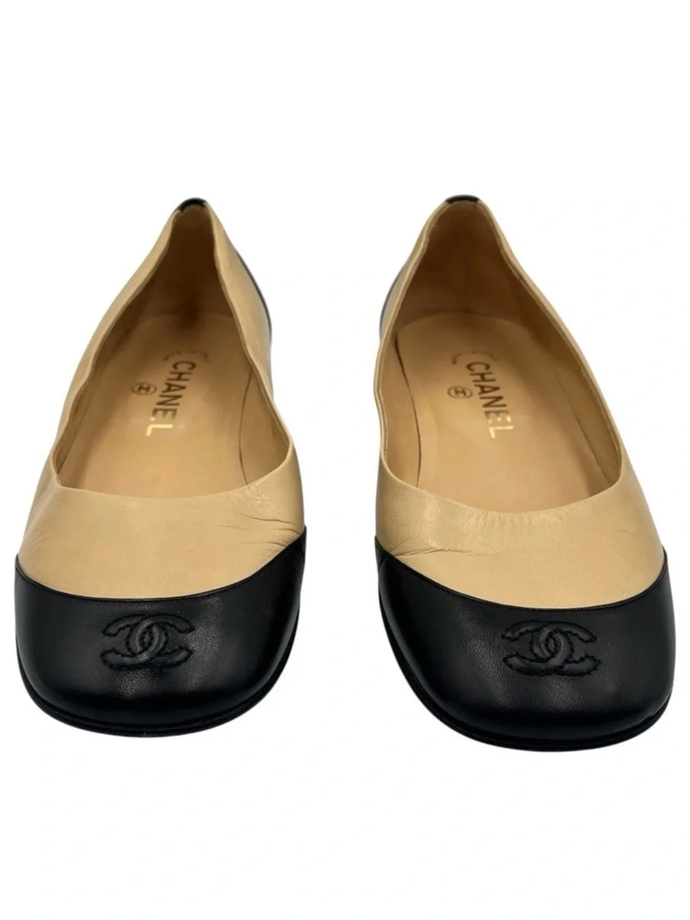 CHANEL Beige and Black Leather Two-Tone Ballet Flats